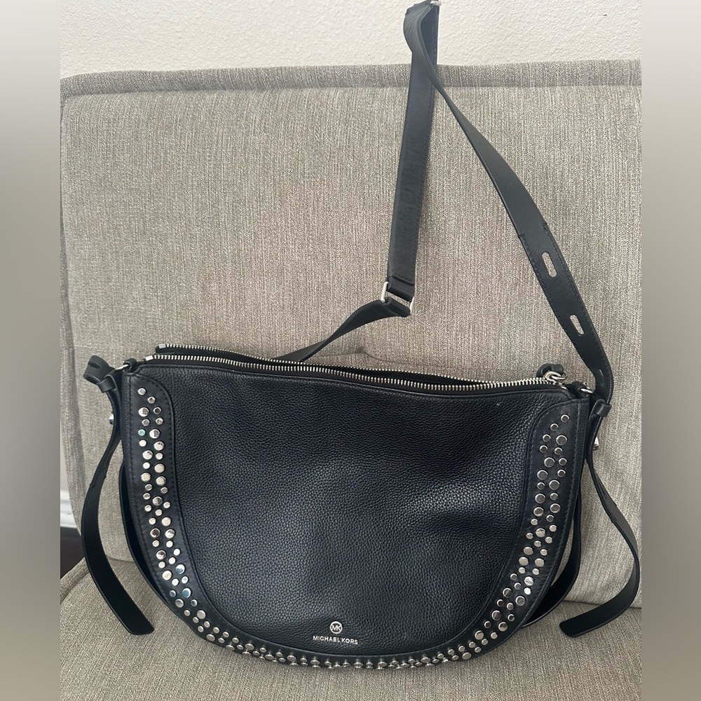 MICHAEL Michael Kors - Jagger Leather Messenger Bag